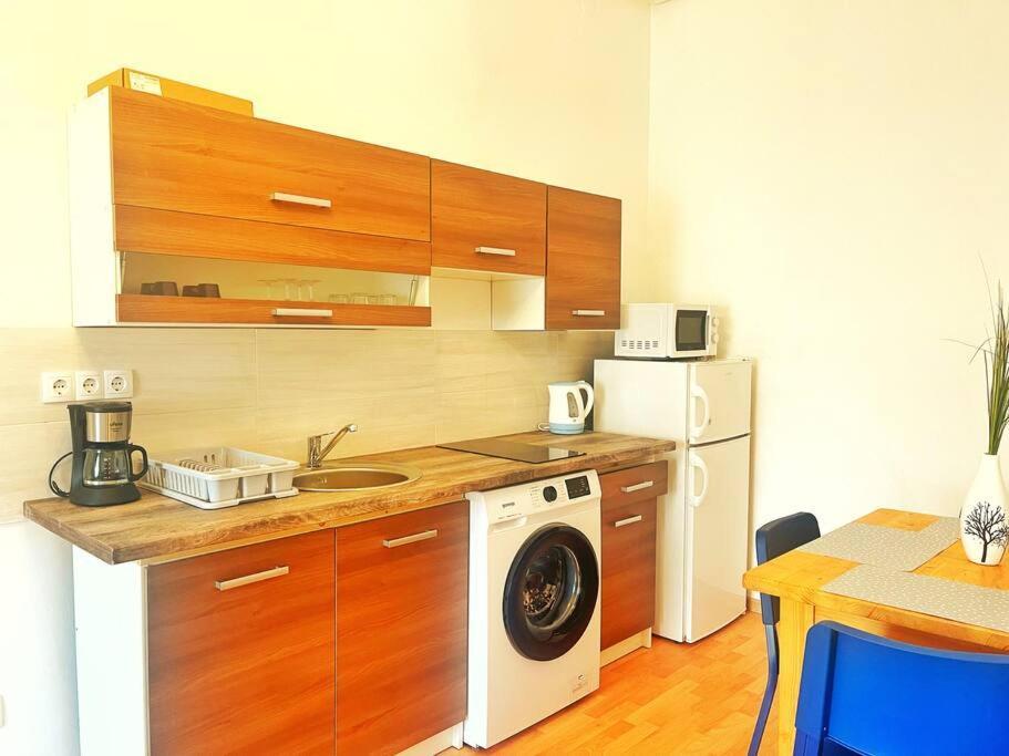 Central Spacious Flat Budapest Exterior photo